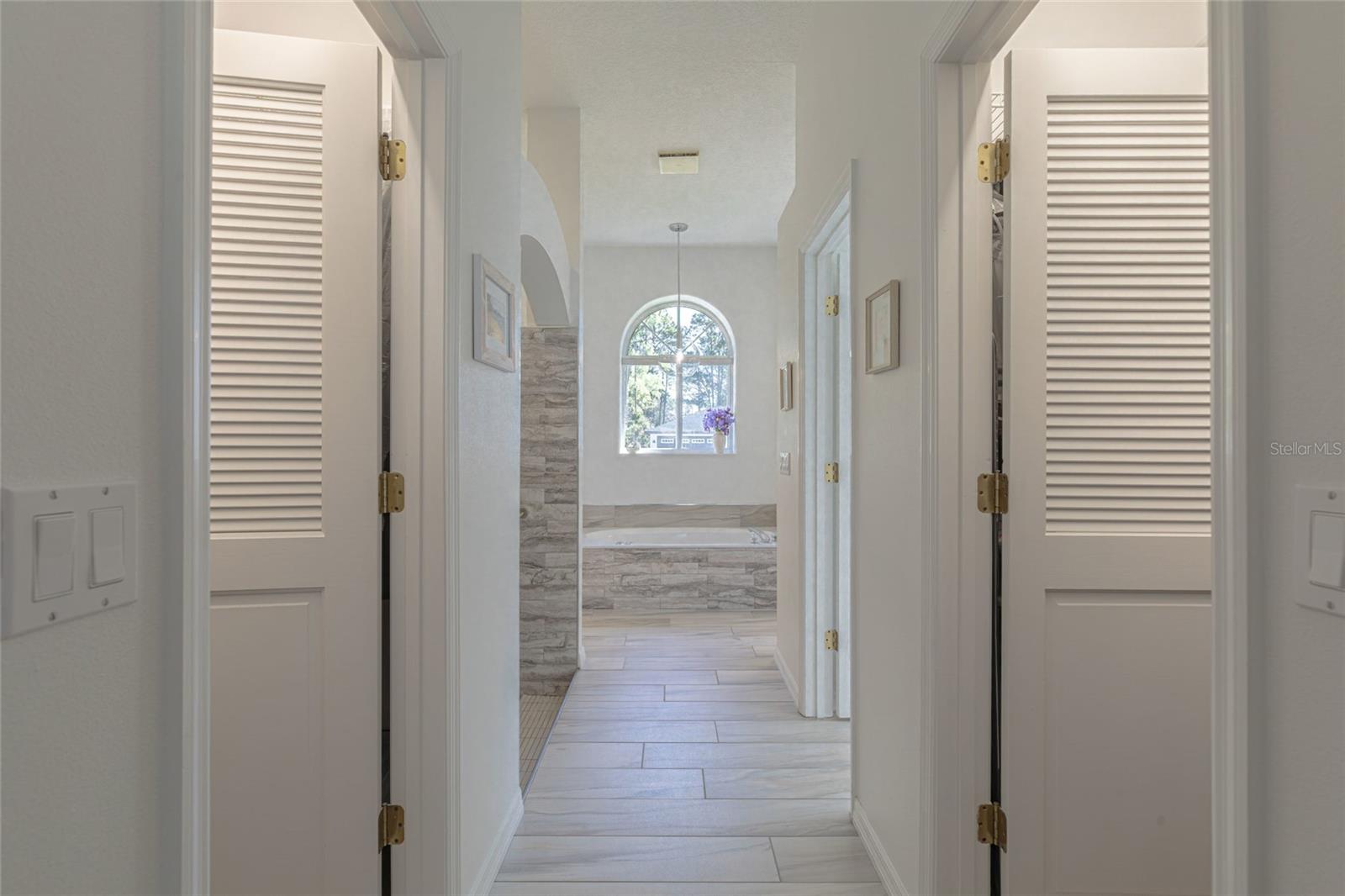 Listing photo id 12 for 44 Wellstream Lane