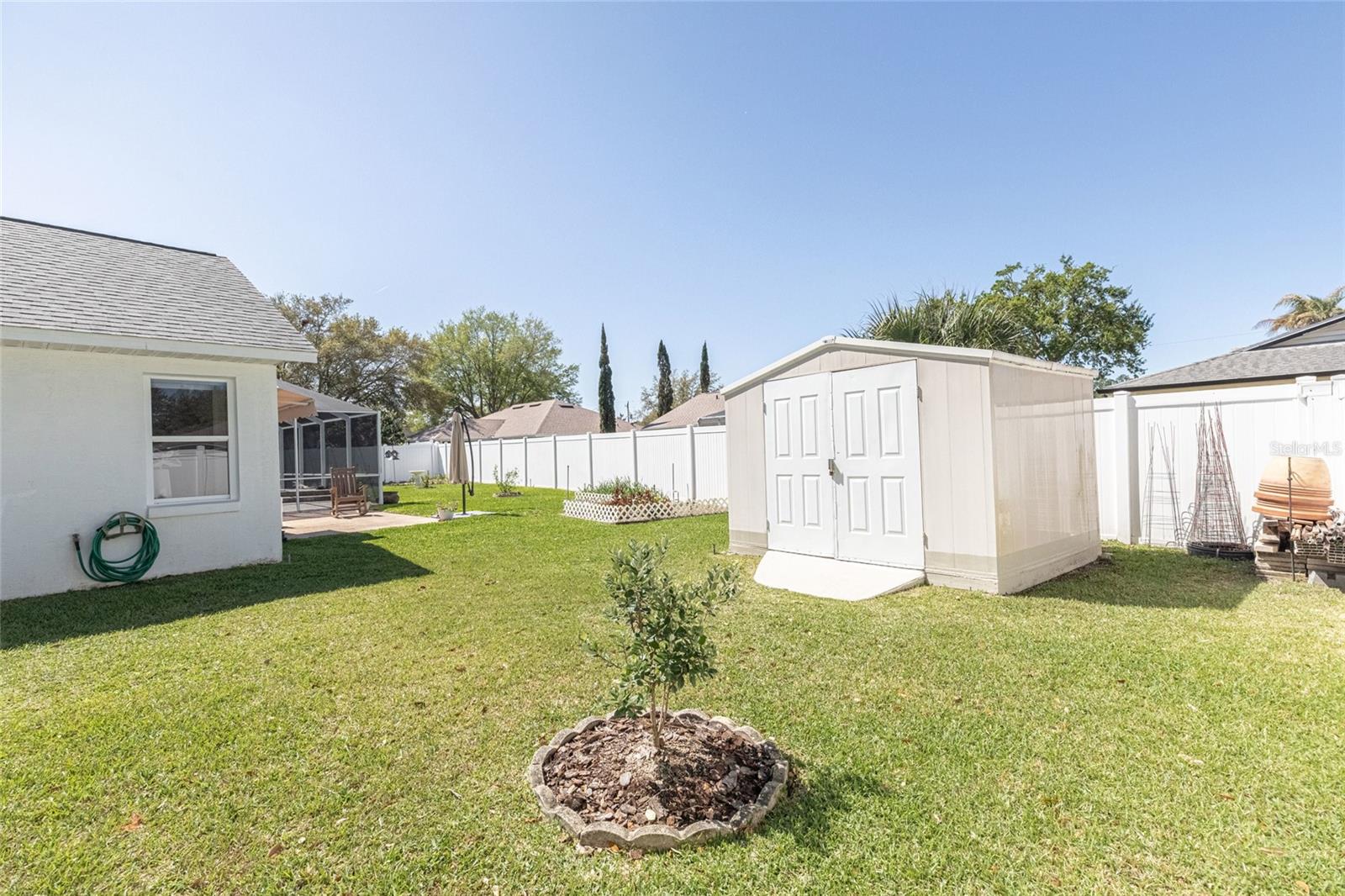 Listing photo id 31 for 44 Wellstream Lane