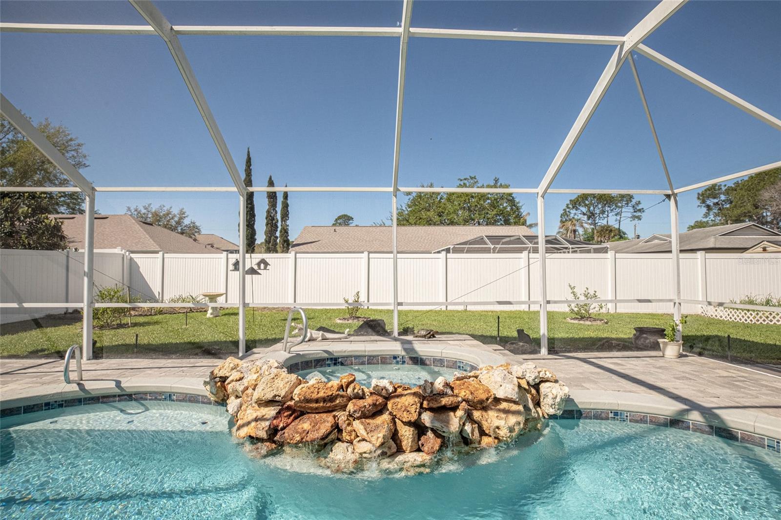 Listing photo id 34 for 44 Wellstream Lane