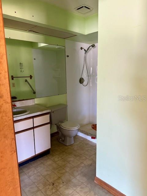 Image 11 of 23 For 8 Sweetbay Drive