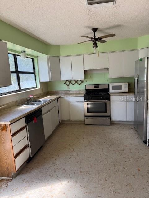 Image 4 of 23 For 8 Sweetbay Drive