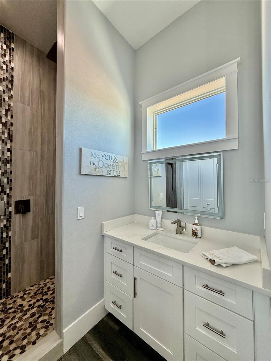 Image 11 of 44 For 304 7th Street