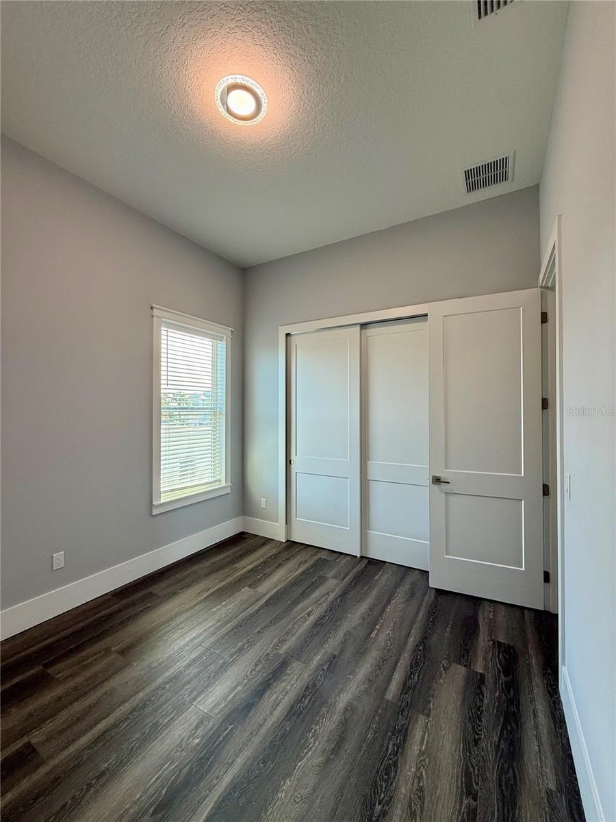 Image 17 of 44 For 304 7th Street