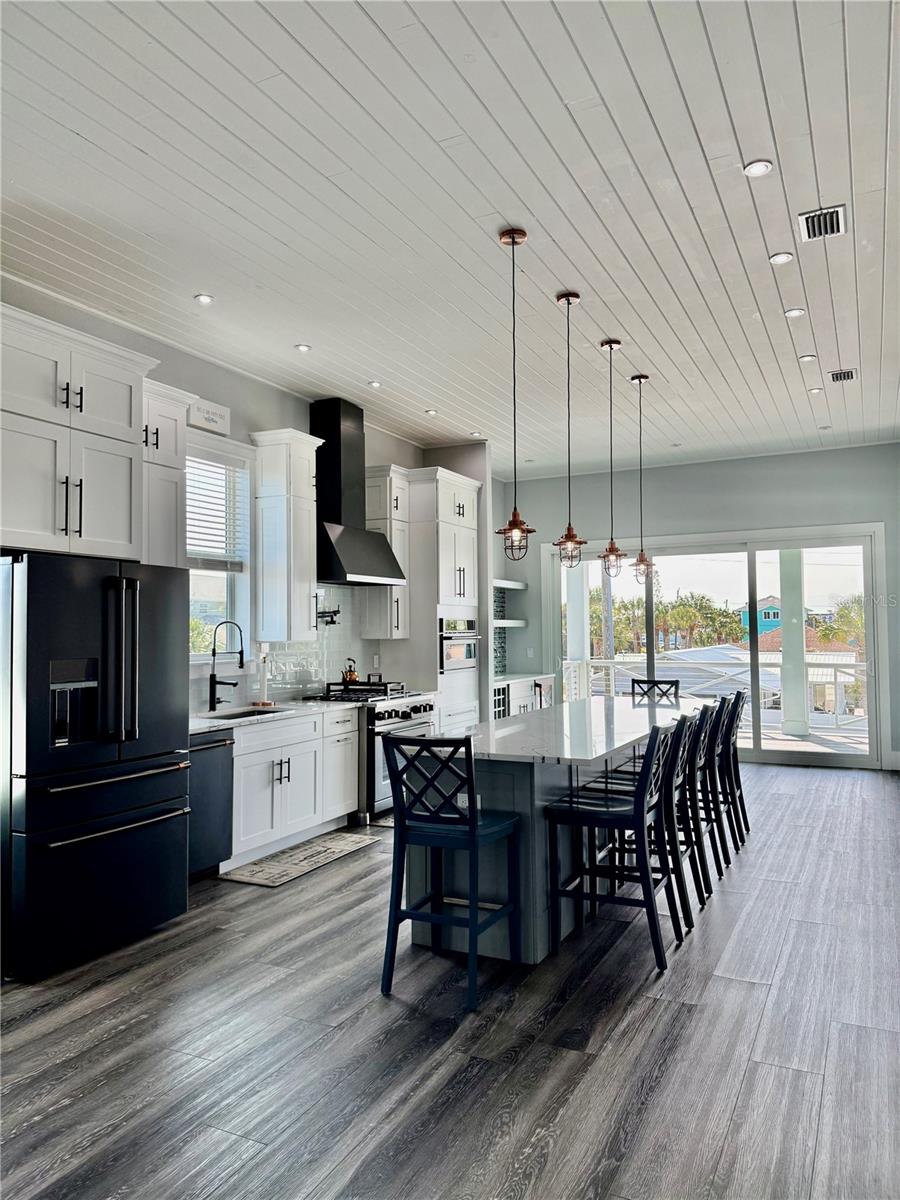 Image 2 of 44 For 304 7th Street