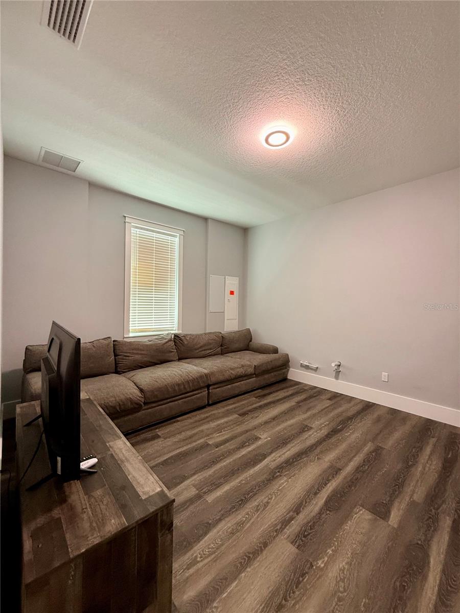 Image 37 of 44 For 304 7th Street