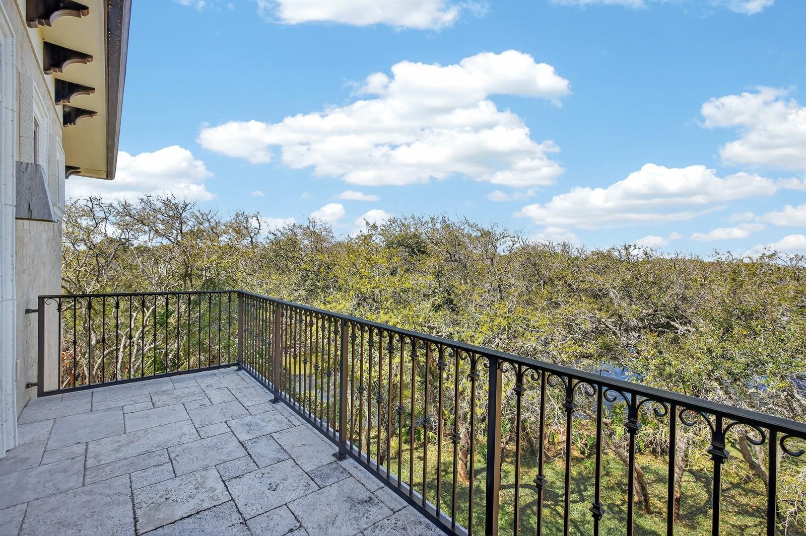 Image 41 of 99 For 20 Rue Grande Mer