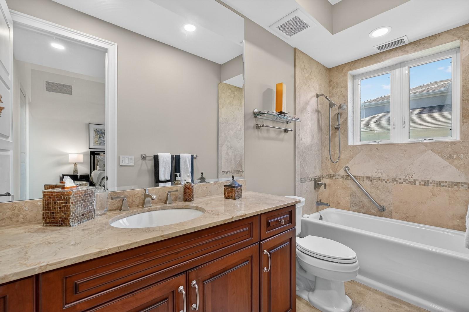 Image 55 of 99 For 20 Rue Grande Mer