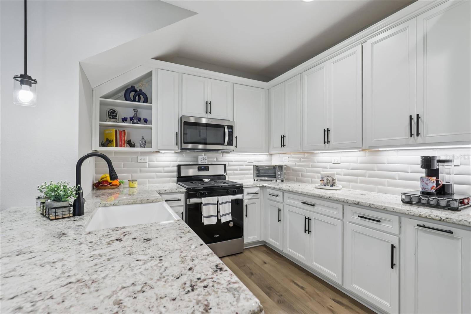 Image 17 of 41 For 322 Pine Bluff Drive