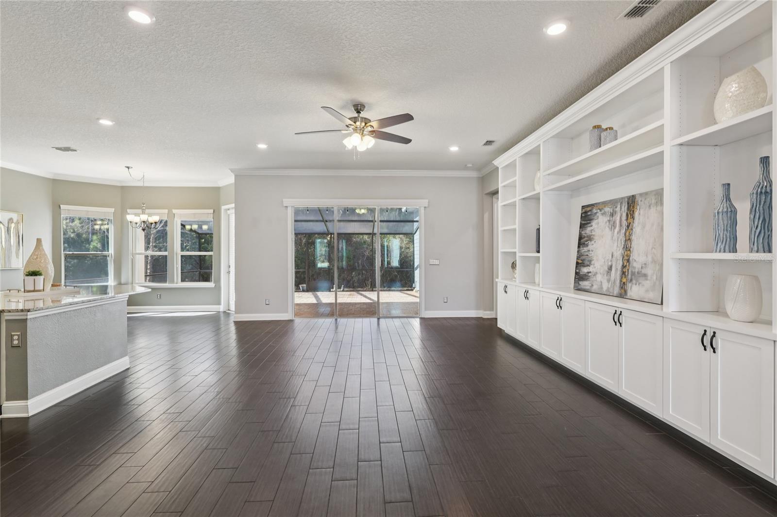 Image 13 of 58 For 544 Enrede Lane