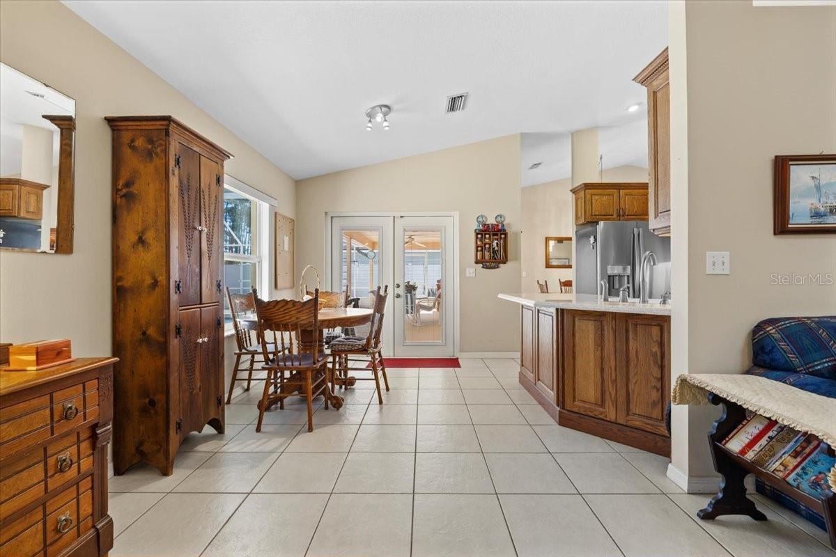 Image 15 of 53 For 8 Eagle Place