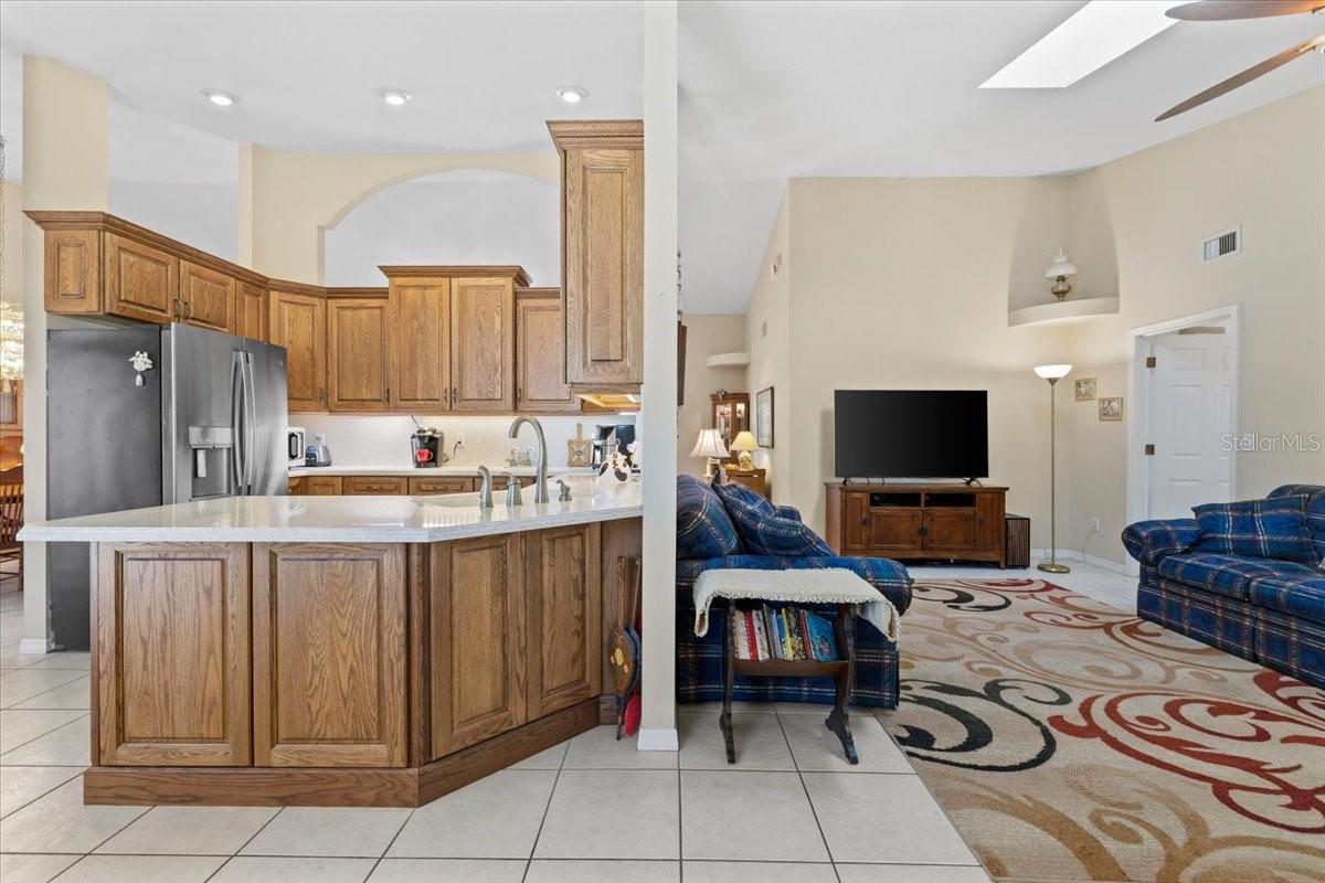 Image 16 of 53 For 8 Eagle Place