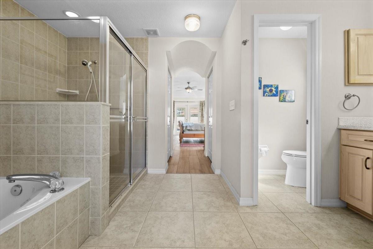 Image 23 of 53 For 8 Eagle Place