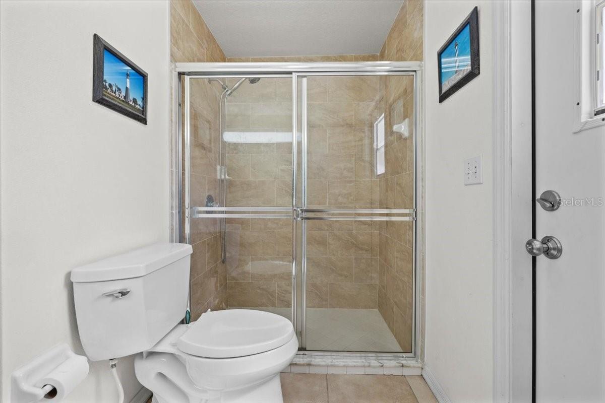 Image 28 of 53 For 8 Eagle Place