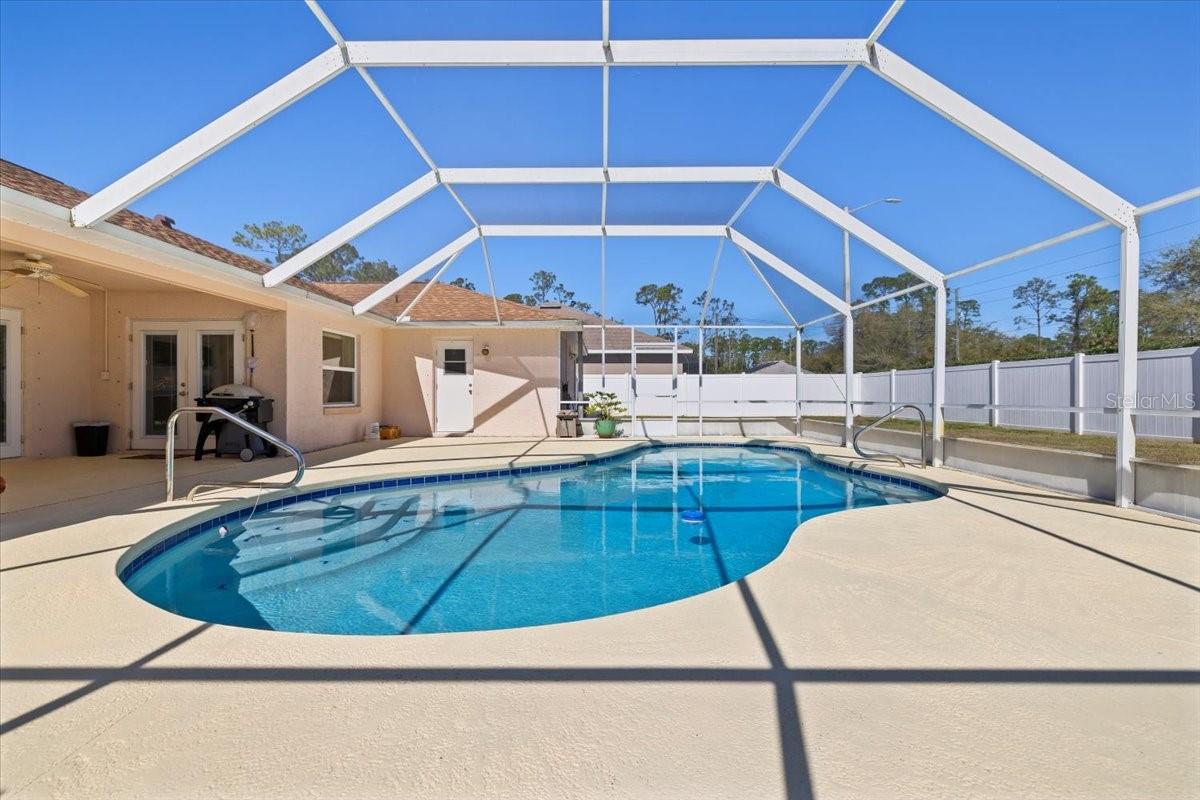 Image 32 of 53 For 8 Eagle Place