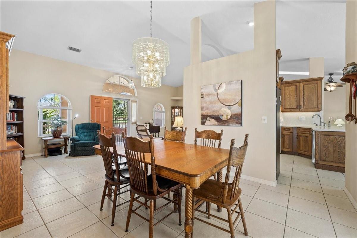 Image 5 of 53 For 8 Eagle Place