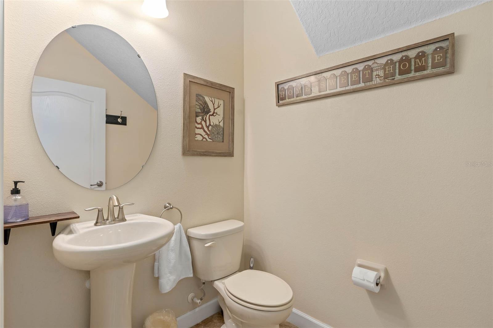 Image 18 of 60 For 1476 Moon Valley Drive