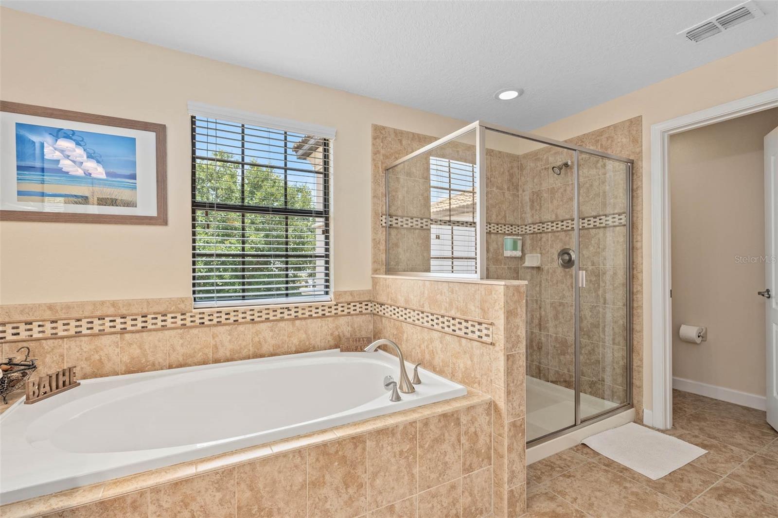 Image 34 of 60 For 1476 Moon Valley Drive