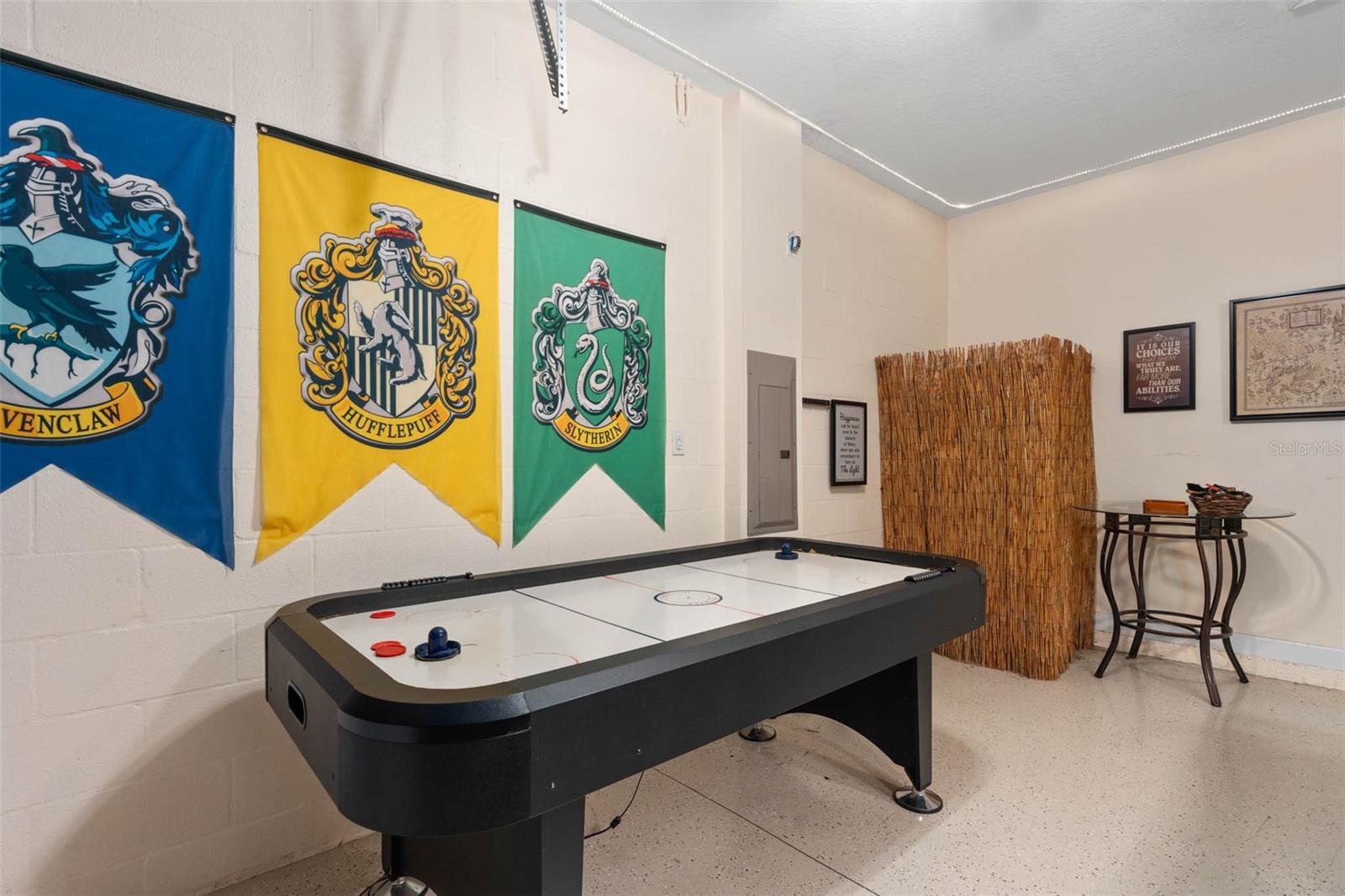 Image 36 of 60 For 1476 Moon Valley Drive