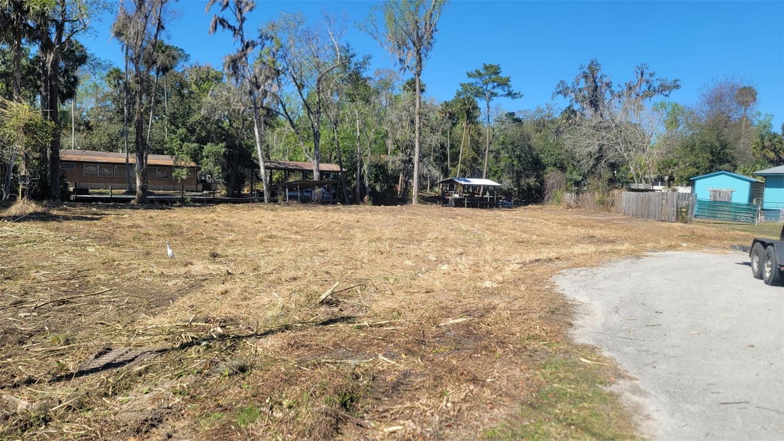 Listing photo id 4 for 55813 Sam Street