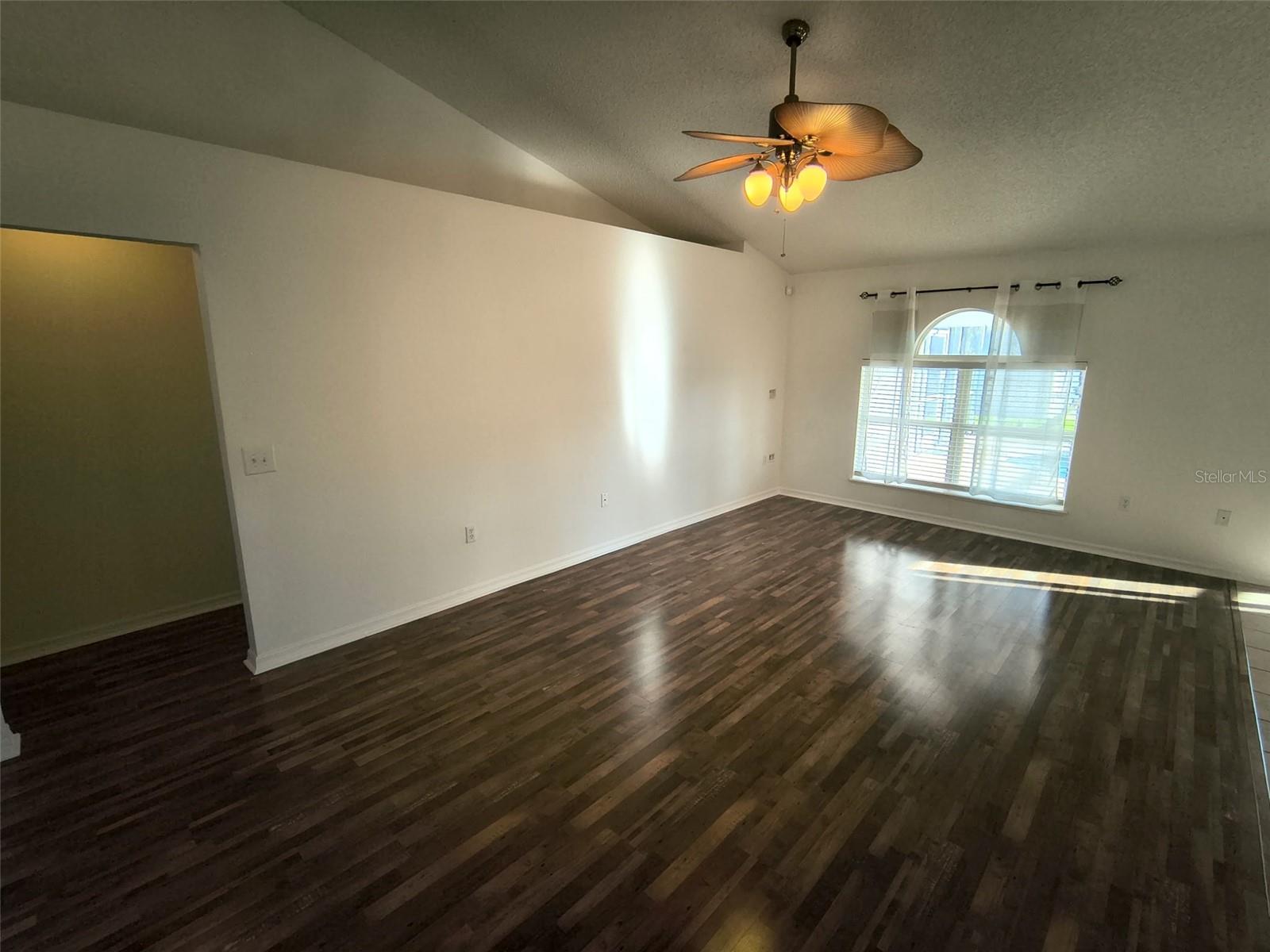 Image 7 of 21 For 177 Ryberry Drive