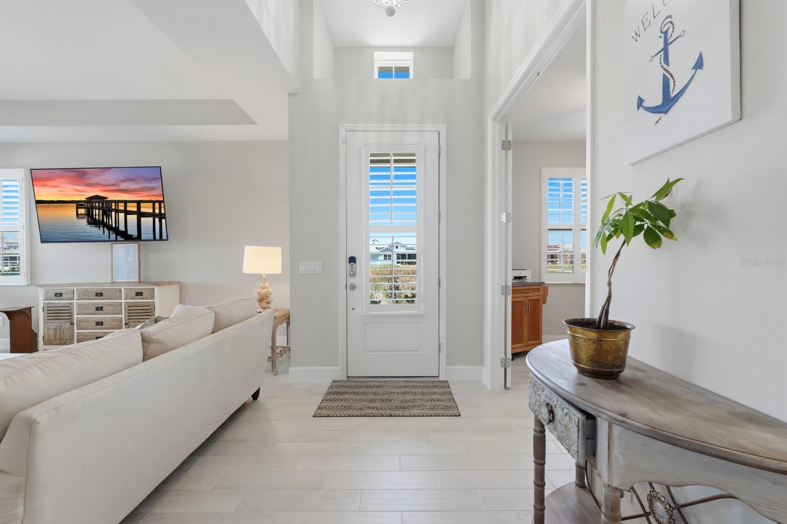 Image 3 of 36 For 896 Coral Reef Way