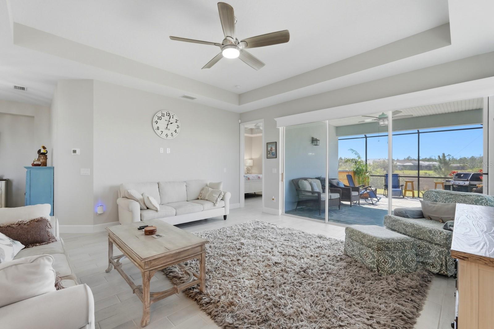 Image 4 of 36 For 896 Coral Reef Way