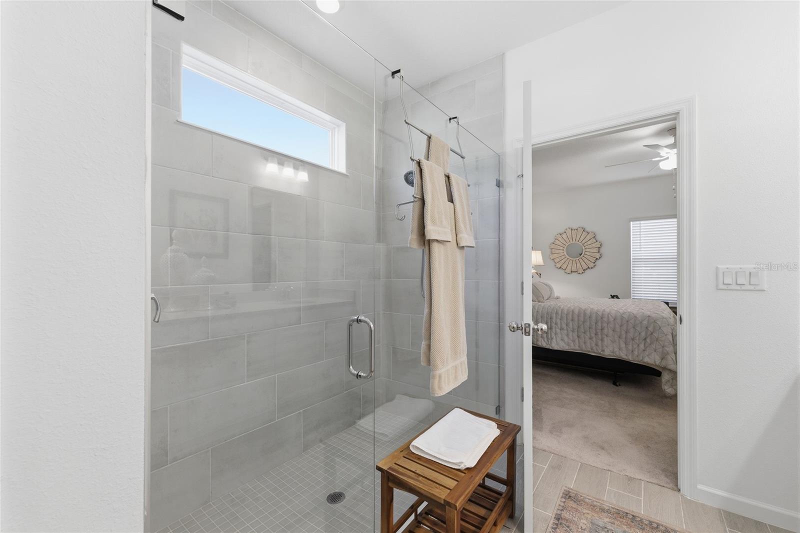 Image 21 of 51 For 131 Beauclair Boulevard