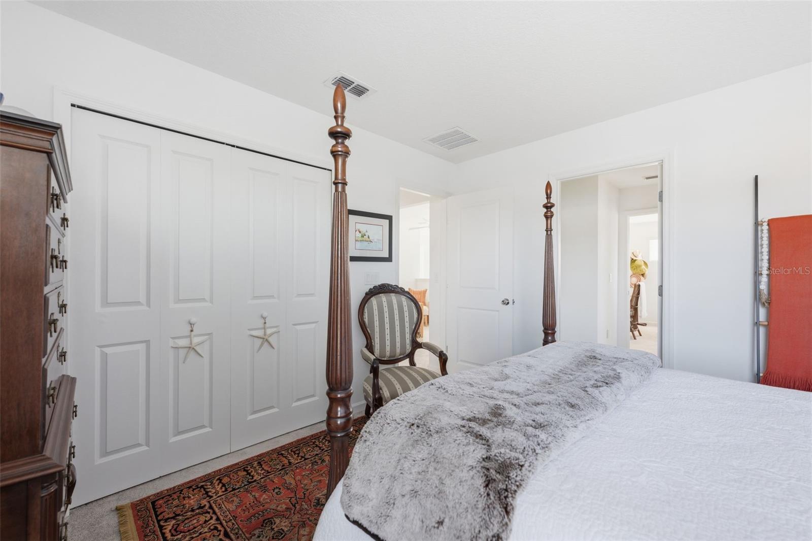 Image 33 of 51 For 131 Beauclair Boulevard