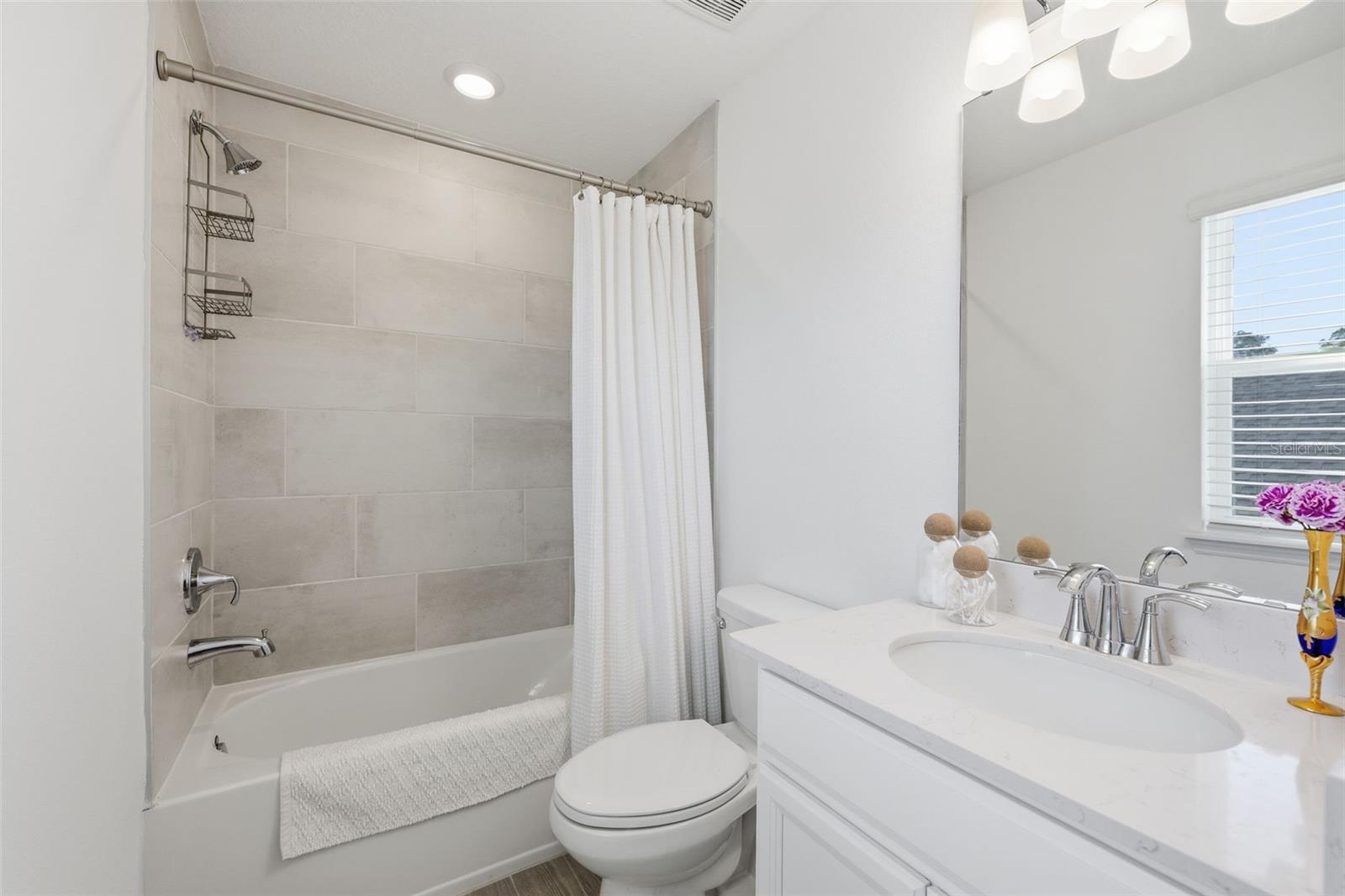 Image 37 of 51 For 131 Beauclair Boulevard