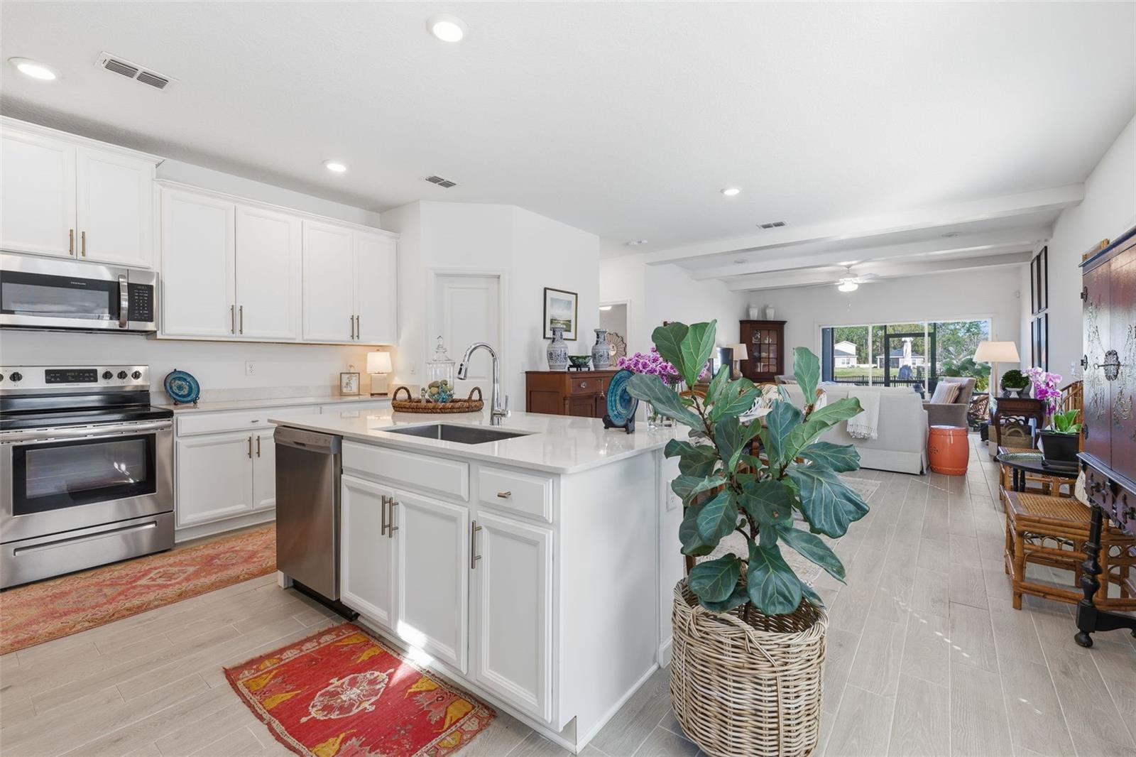 Image 9 of 51 For 131 Beauclair Boulevard