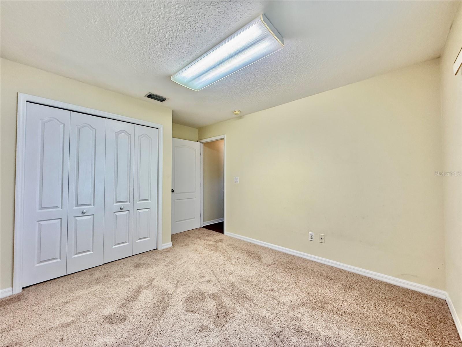 Image 34 of 80 For 3 Prosperity Lane A-b