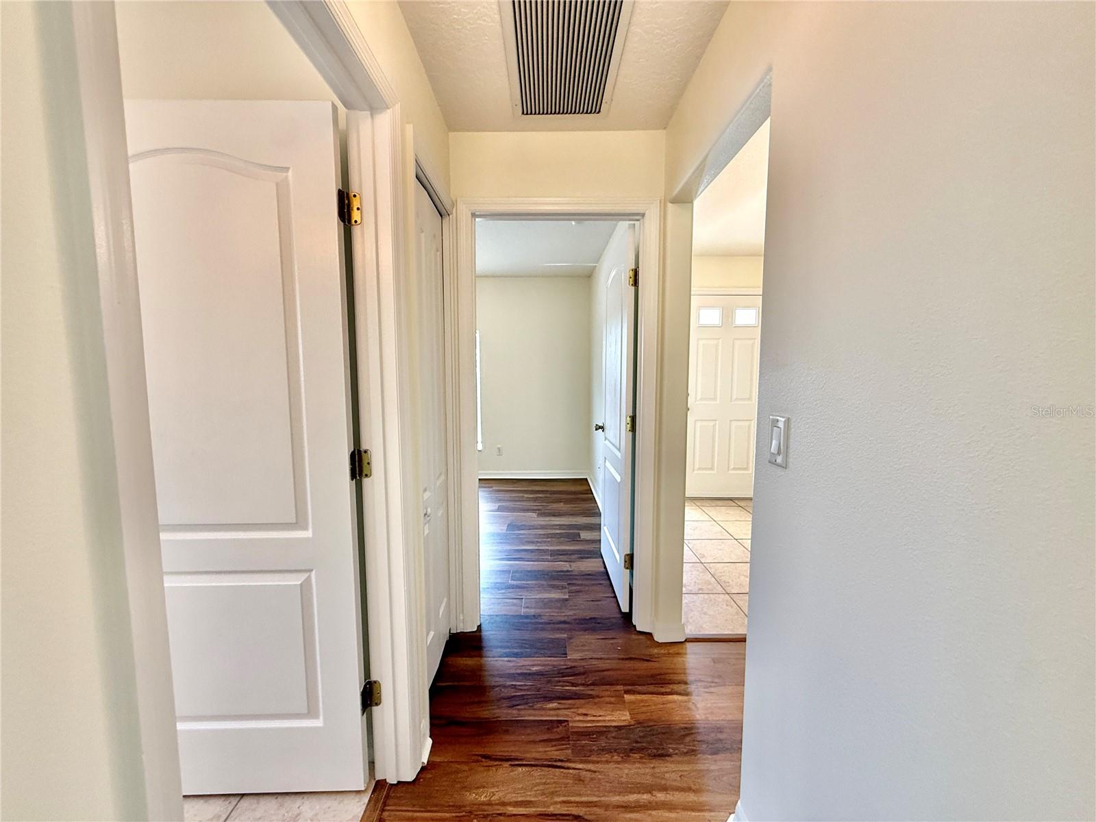 Image 38 of 80 For 3 Prosperity Lane A-b