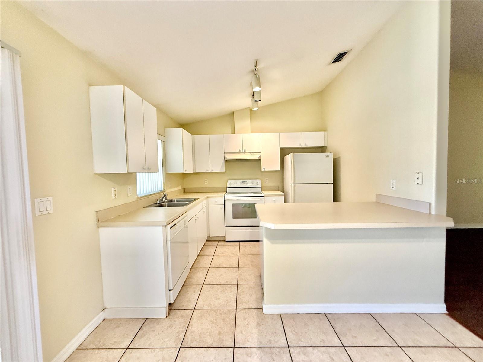 Image 50 of 80 For 3 Prosperity Lane A-b