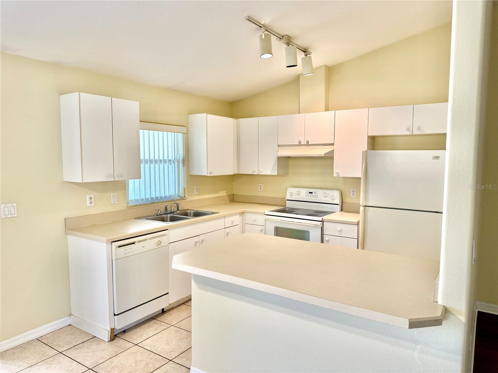 Image 52 of 80 For 3 Prosperity Lane A-b