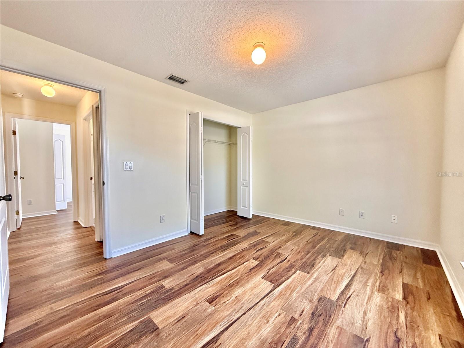 Image 8 of 80 For 3 Prosperity Lane A-b