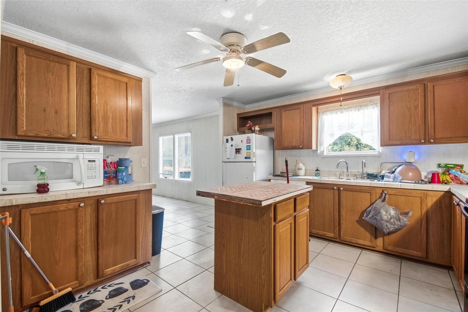 Image 17 of 55 For 2094 Elder Street