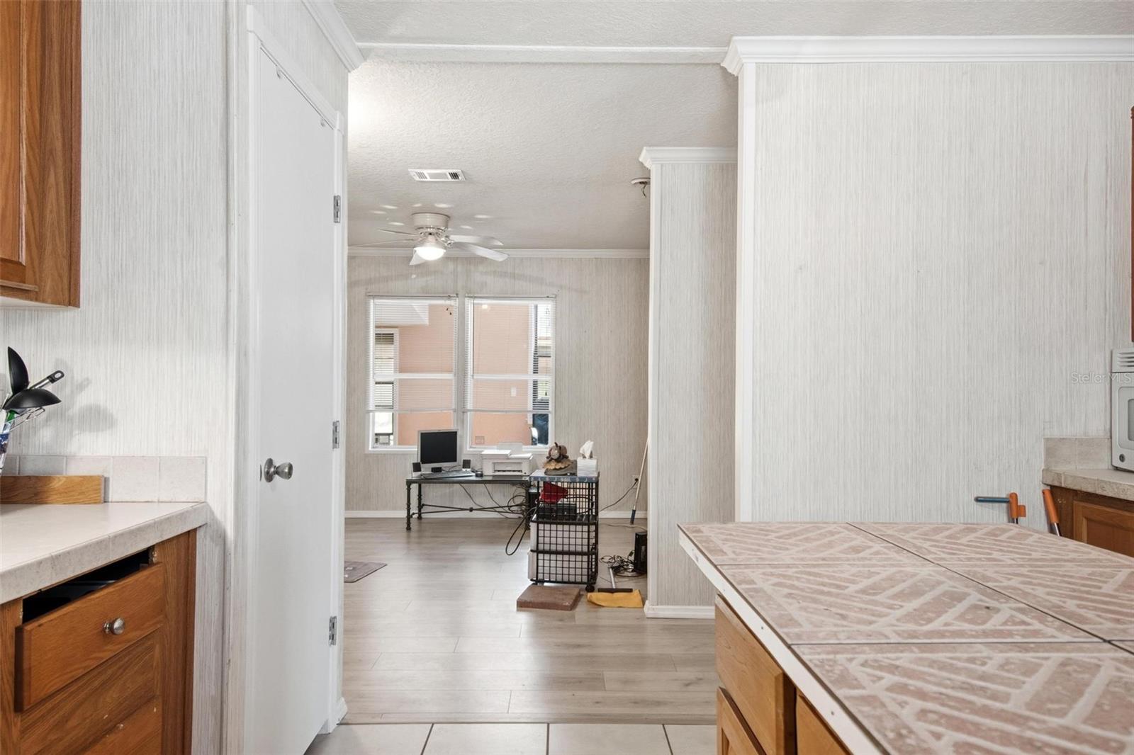 Image 23 of 55 For 2094 Elder Street