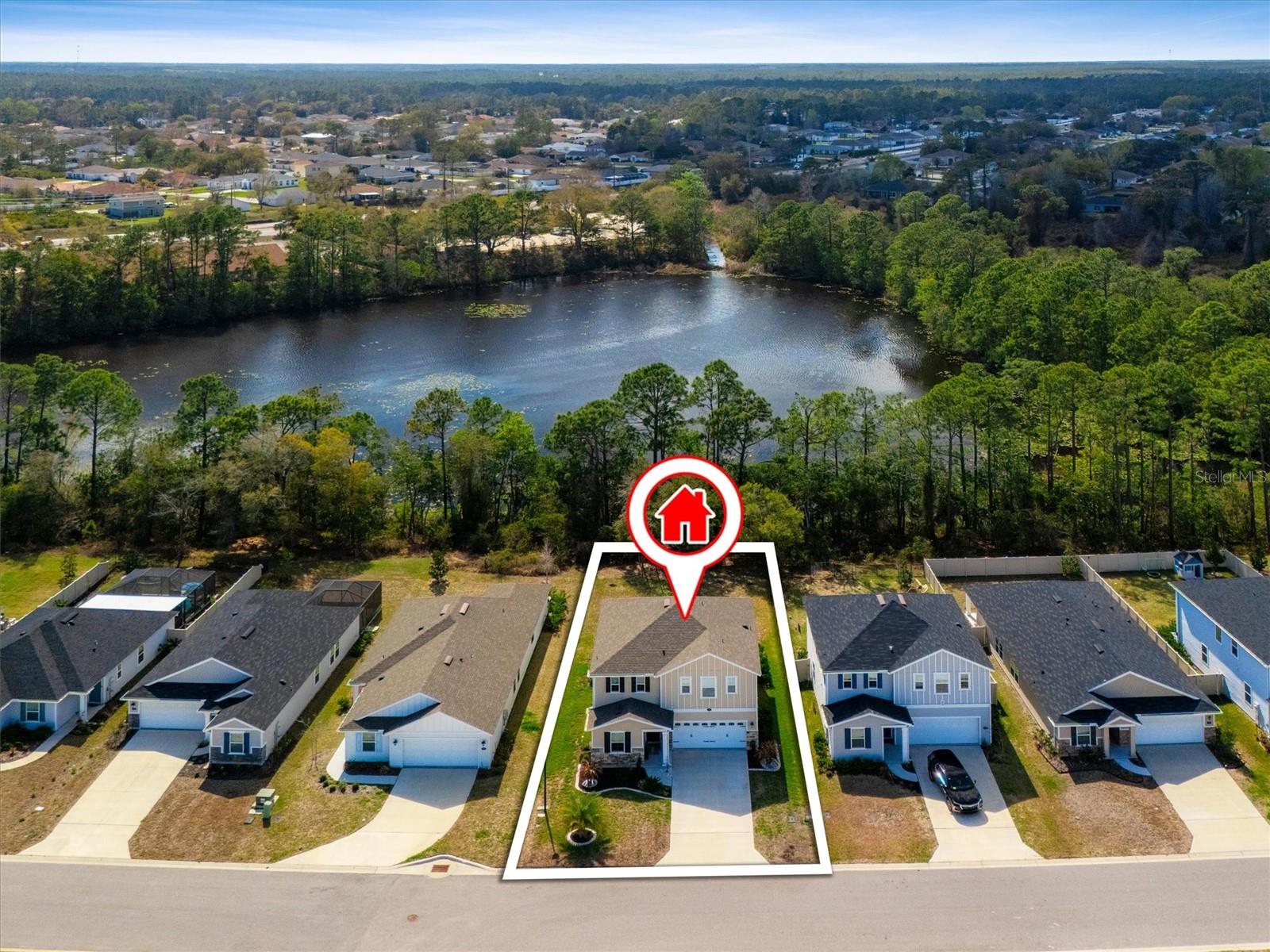 Image 2 of 64 For 13 Willow Street