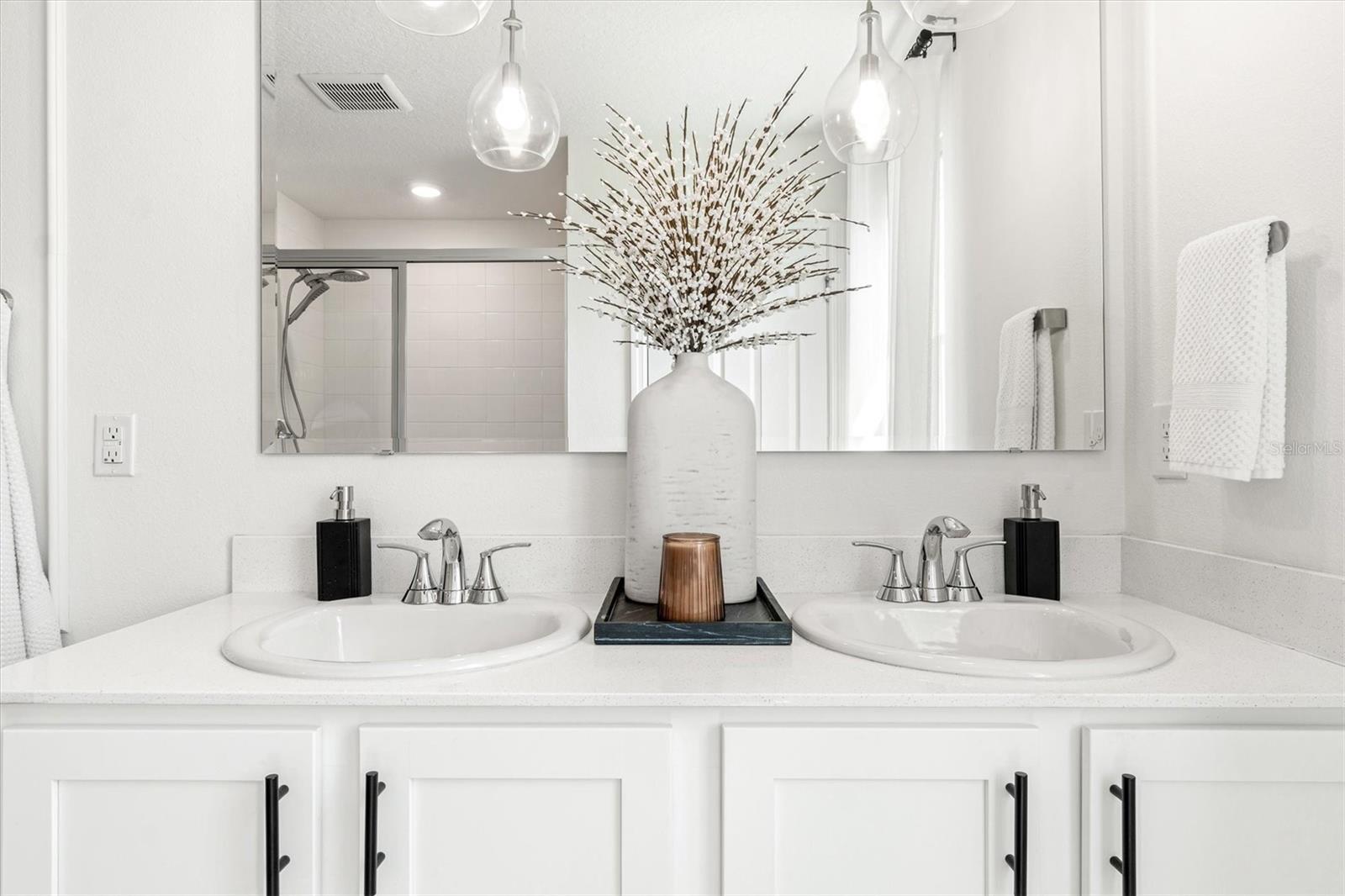 Image 22 of 64 For 13 Willow Street