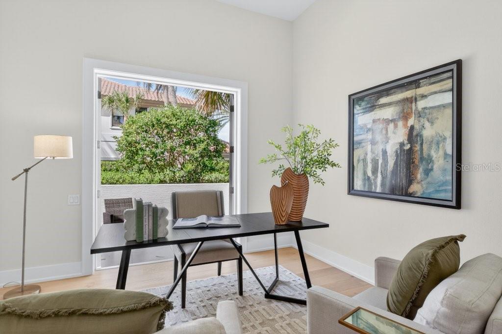 Image 24 of 94 For 6 Riviera Place