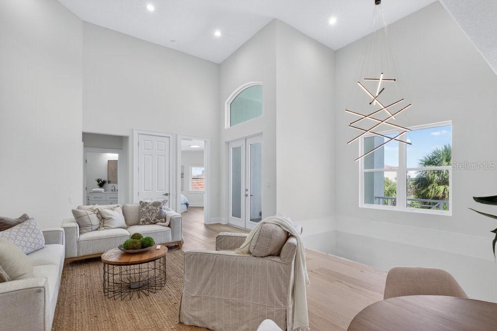 Image 46 of 94 For 6 Riviera Place