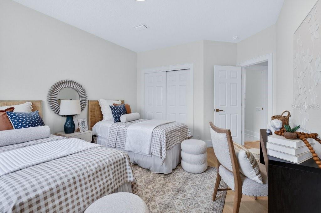 Image 49 of 94 For 6 Riviera Place