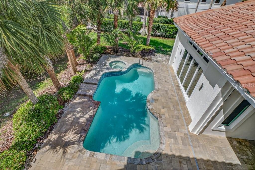 Image 59 of 94 For 6 Riviera Place