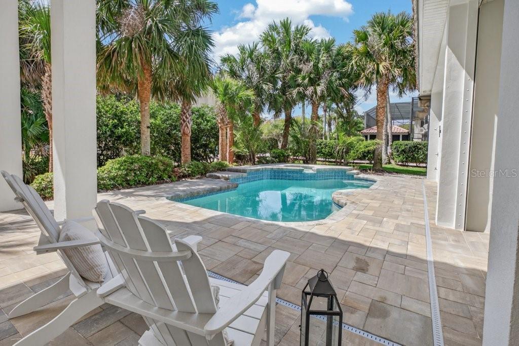 Image 74 of 94 For 6 Riviera Place