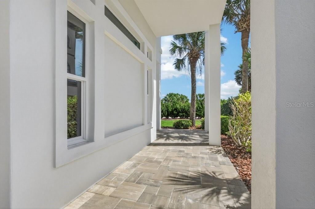 Image 76 of 94 For 6 Riviera Place