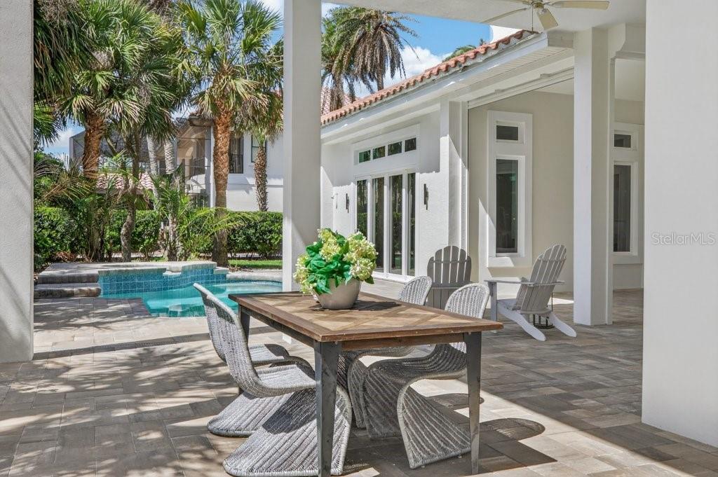 Image 77 of 94 For 6 Riviera Place