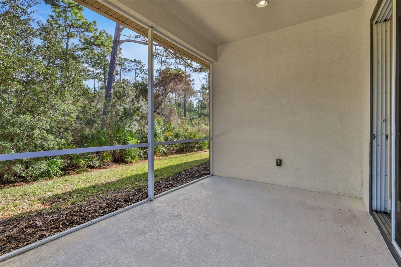 Image 4 of 28 For 800 Aldenham Lane