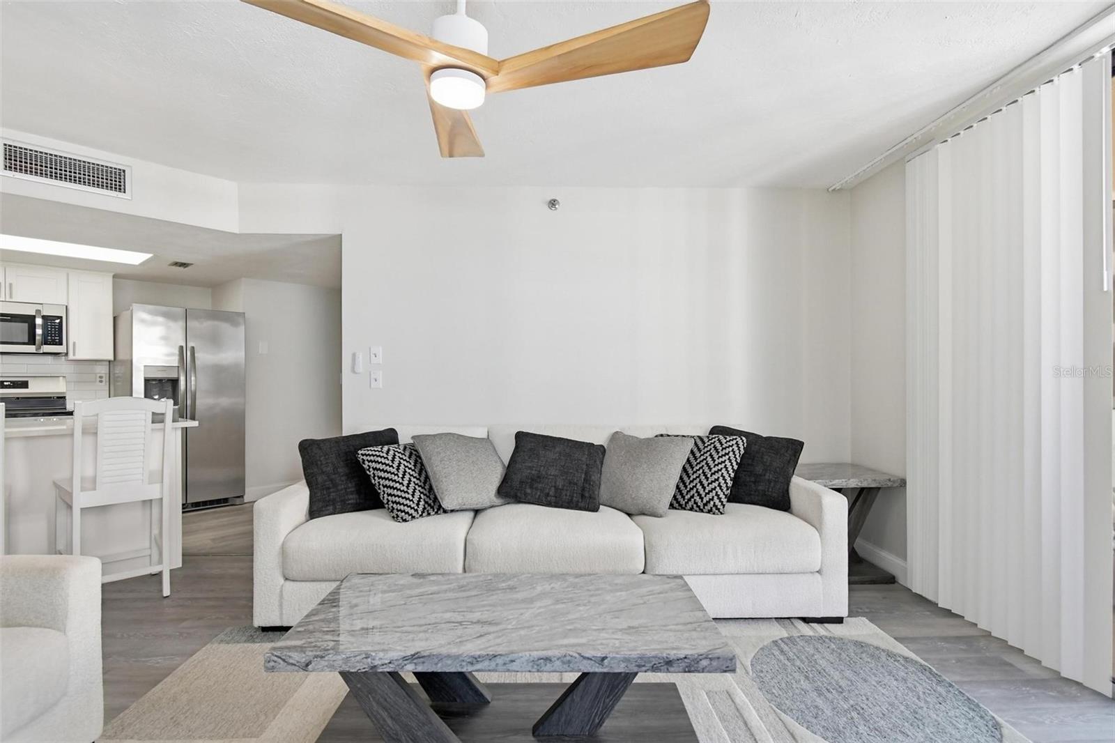 Image 11 of 53 For 3023 Atlantic Avenue 903