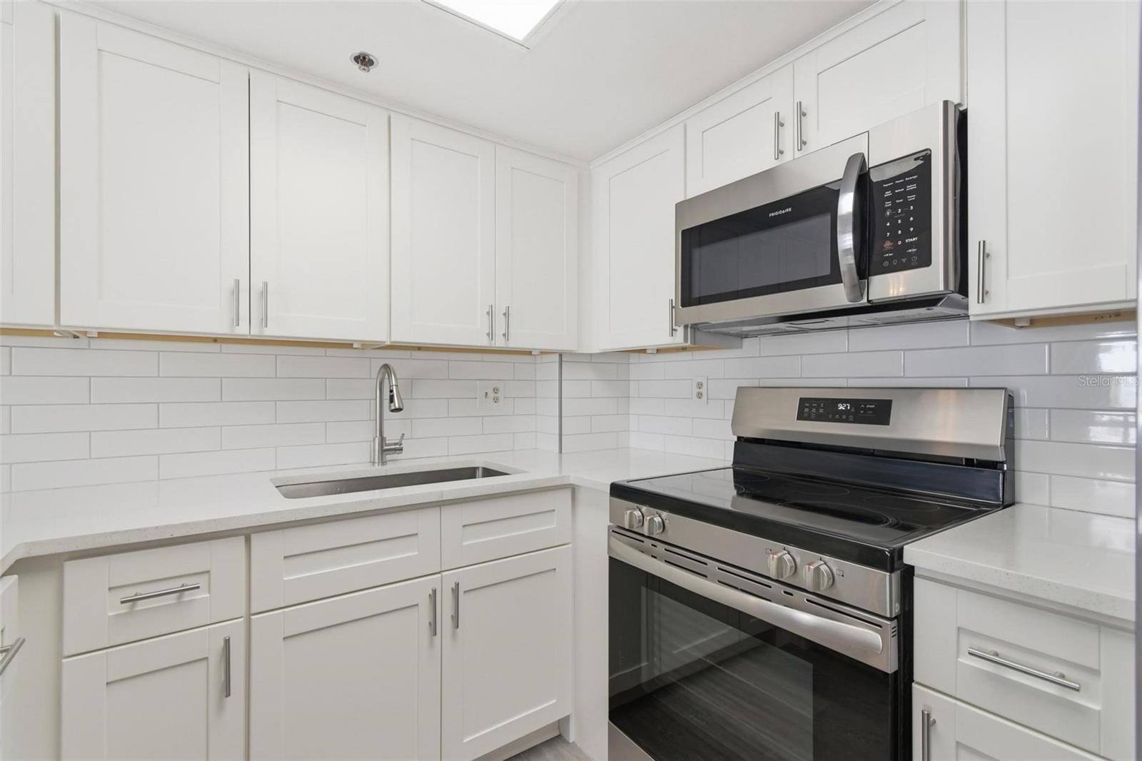 Image 19 of 53 For 3023 Atlantic Avenue 903