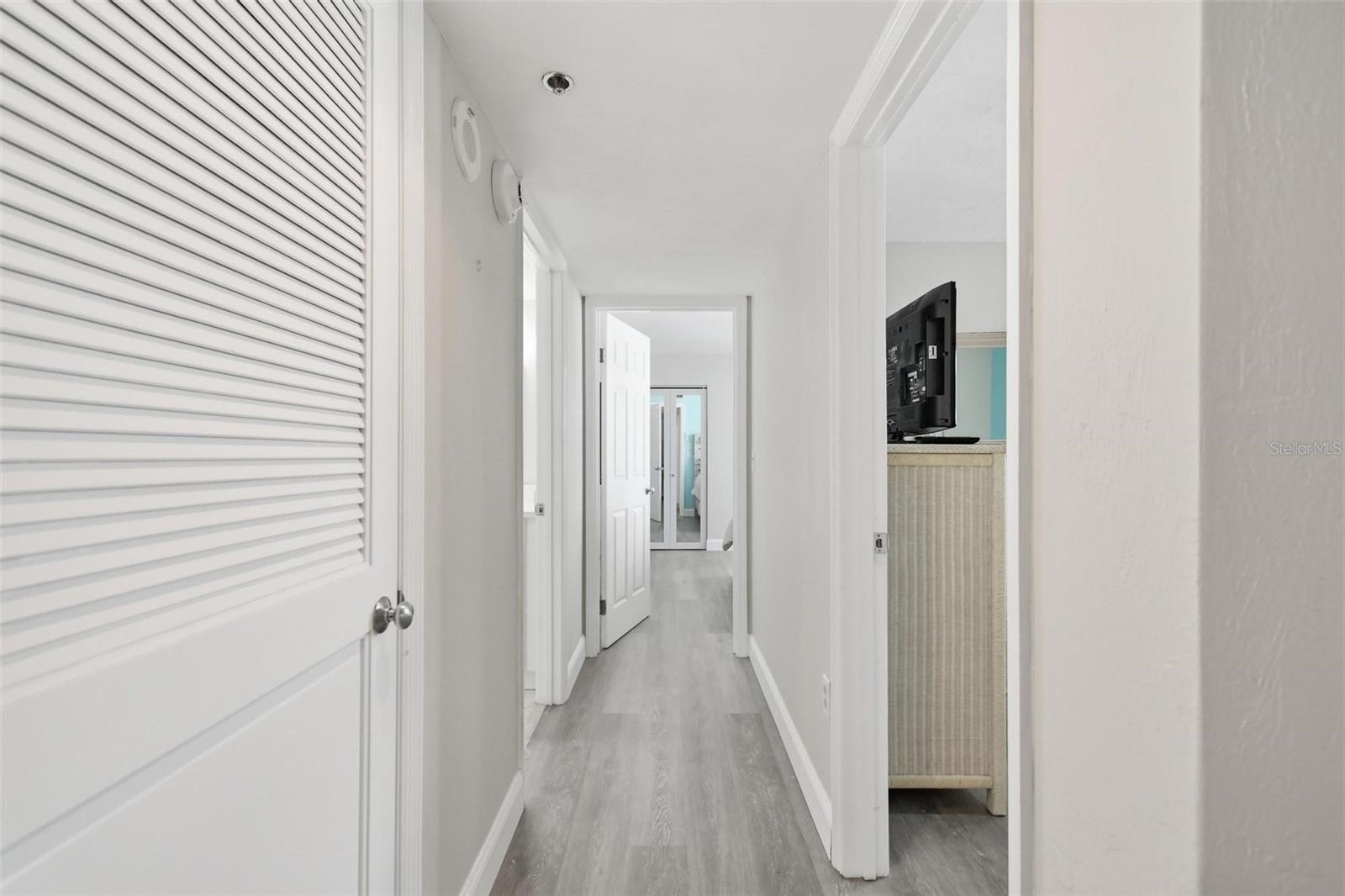 Image 25 of 53 For 3023 Atlantic Avenue 903